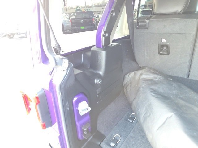 Used 2023 Jeep Wrangler Unlimited Sahara w/ Cold Weather Group image 54