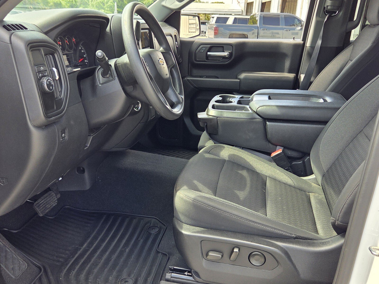 Used 2022 Chevrolet Silverado 1500 Custom RWD image 9