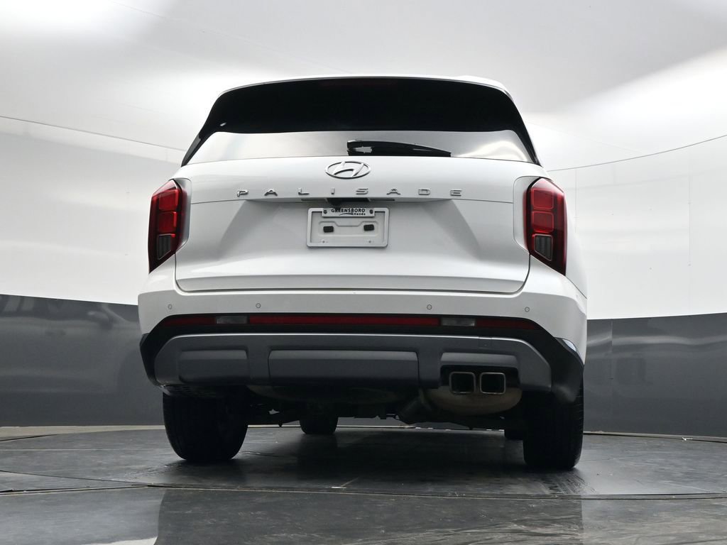 Used 2024 Hyundai Palisade Limited image 32