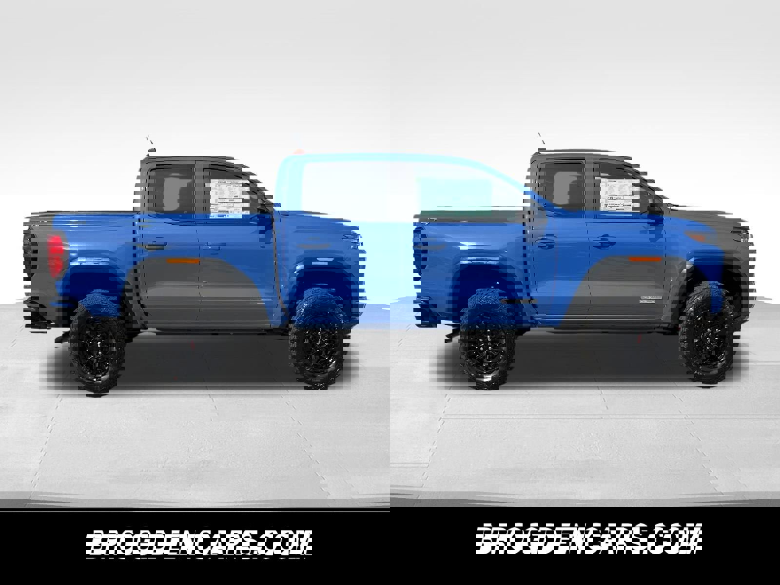 New 2026 GMC Canyon Elevation w/ Convenience Package image 2