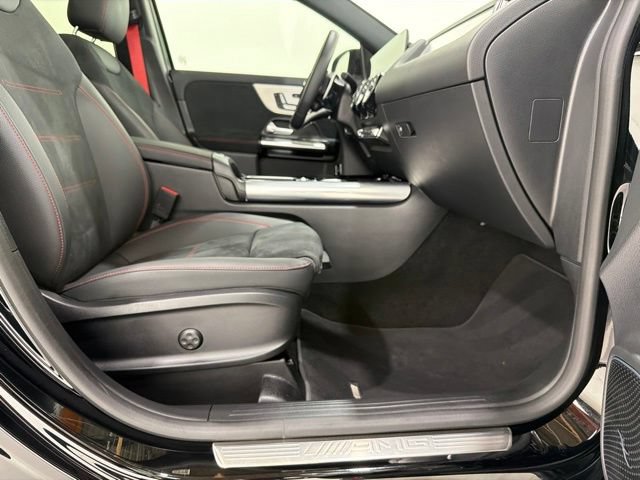Used 2024 Mercedes-Benz GLA 35 AMG 4MATIC image 40