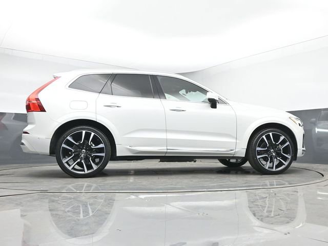 Used 2023 Volvo XC60 B5 Ultimate image 43