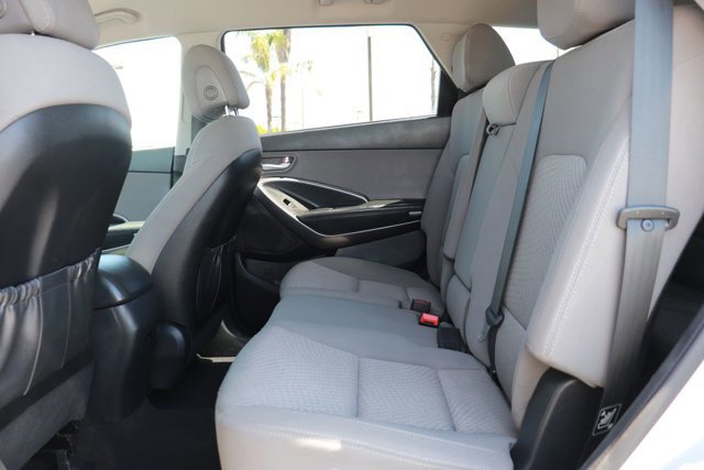 Used 2016 Hyundai Santa Fe SE FWD image 13