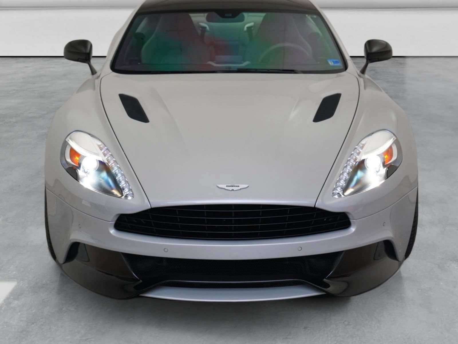 Used 2016 Aston Martin Vanquish Coupe RWD image 43