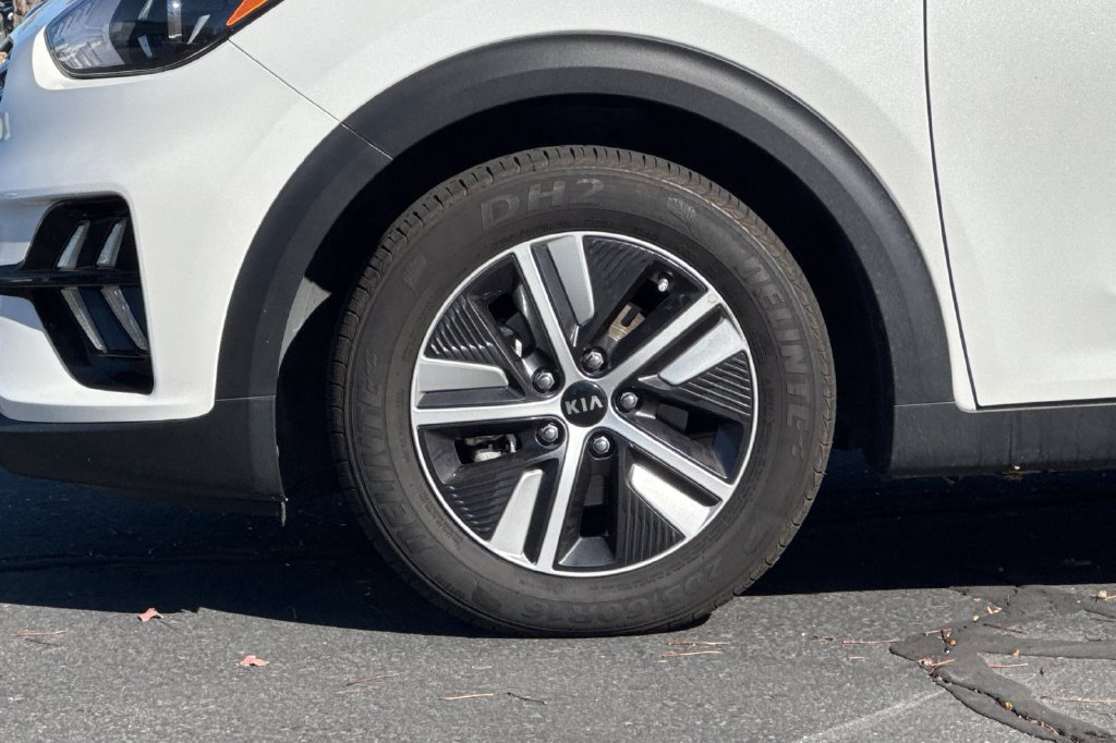 Used 2021 Kia Niro EX Premium FWD image 10