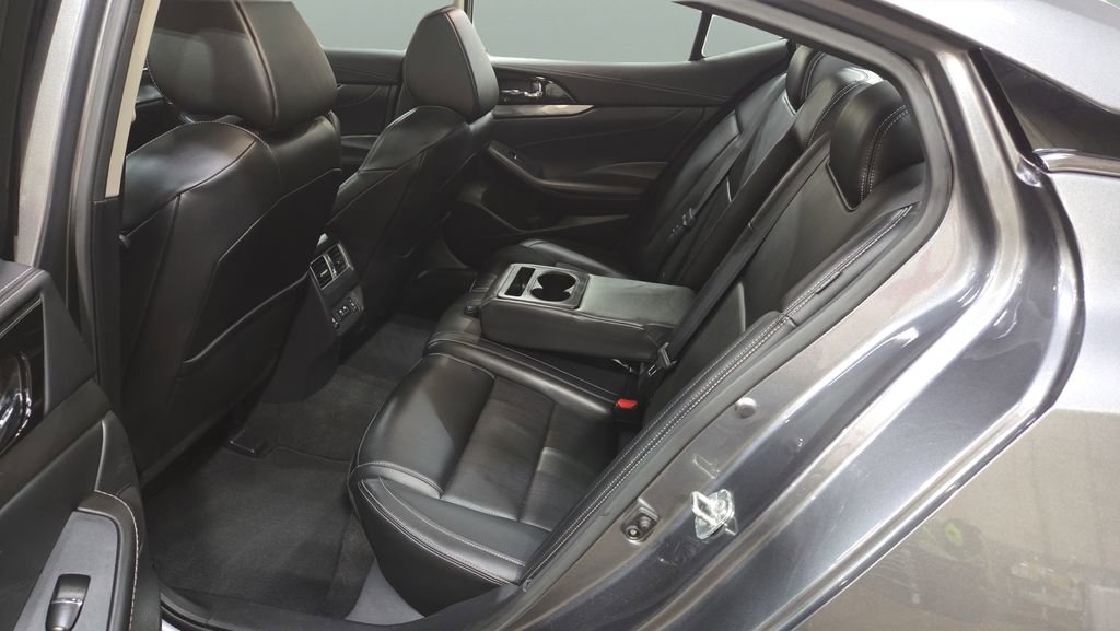 Used 2023 Nissan Maxima SL FWD image 21