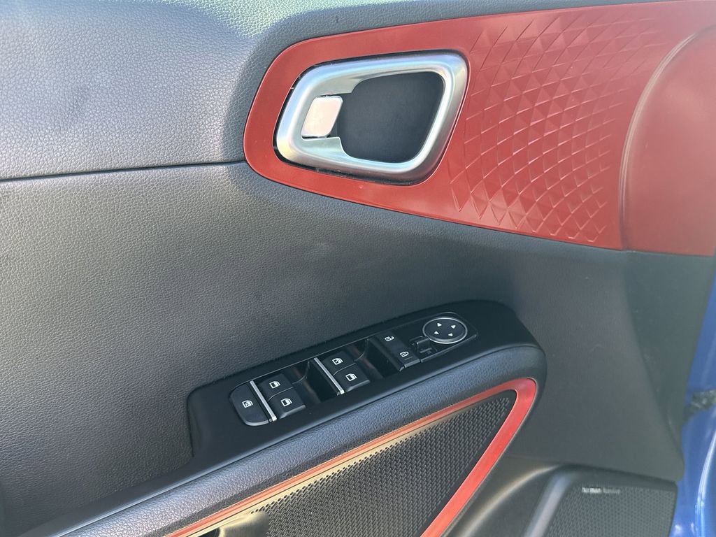Used 2022 Kia Soul Turbo image 15