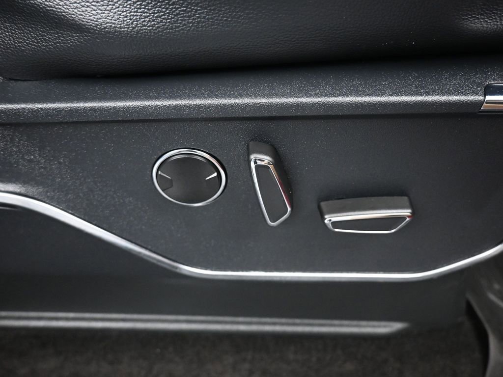 Used 2021 Ford F150 Lariat w/ Equipment Group 502A High image 50