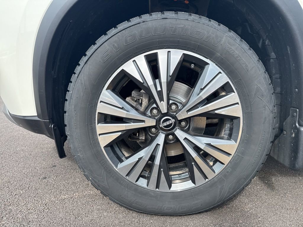 Used 2023 Nissan Rogue SV w/ SV Premium B Package AWD/4WD image 10