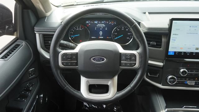 Used 2022 Ford Expedition Max XLT image 17