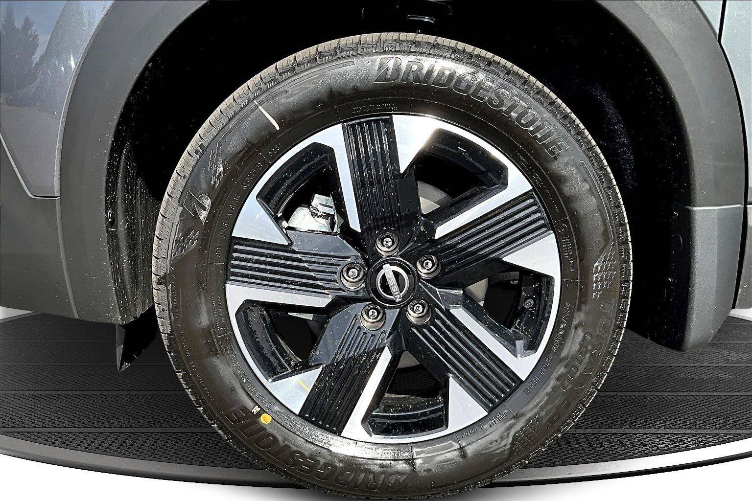 New 2026 Nissan Kicks SV w/ SV Premium Package AWD/4WD image 14