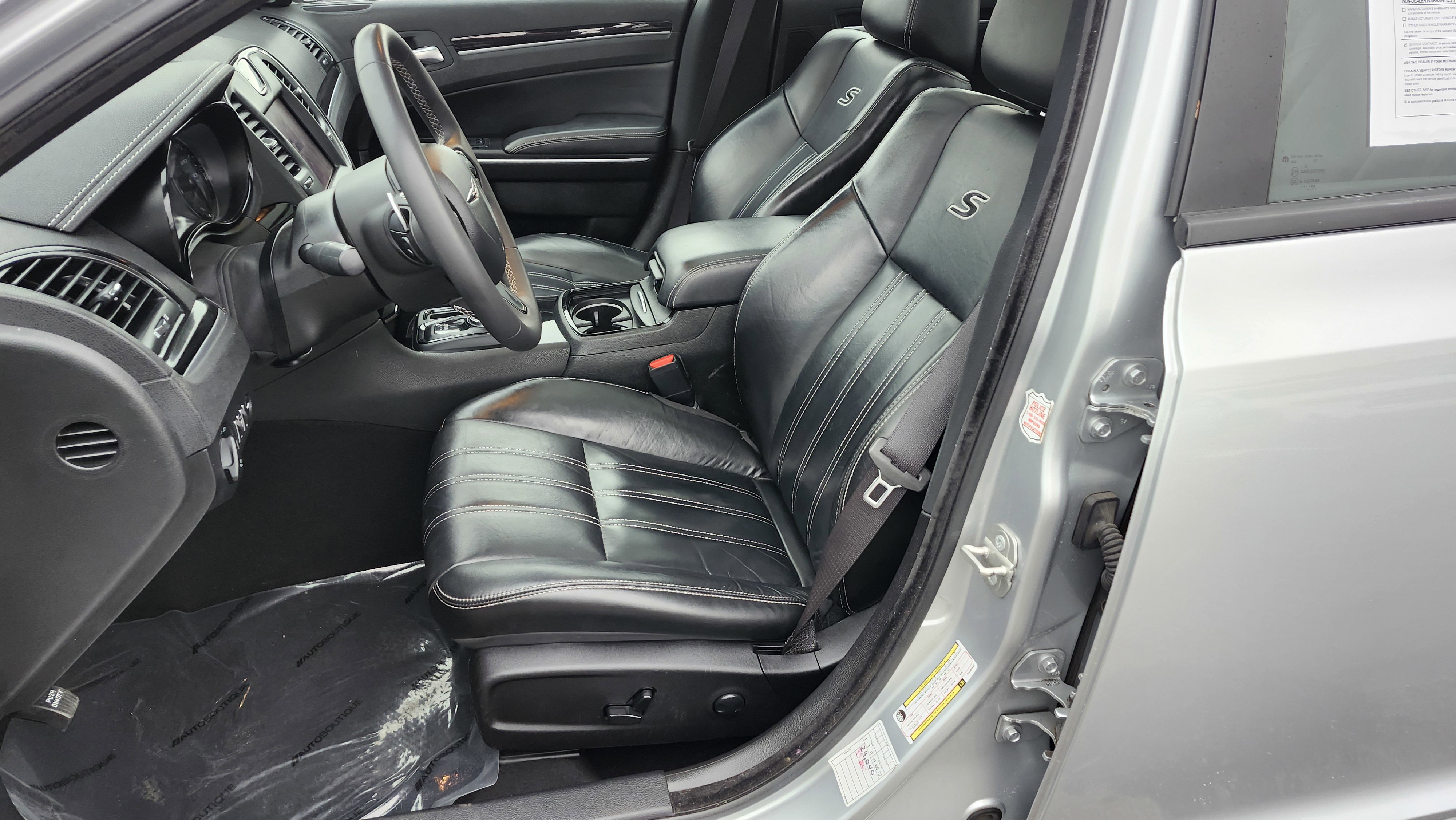 Used 2023 Chrysler 300 S image 25