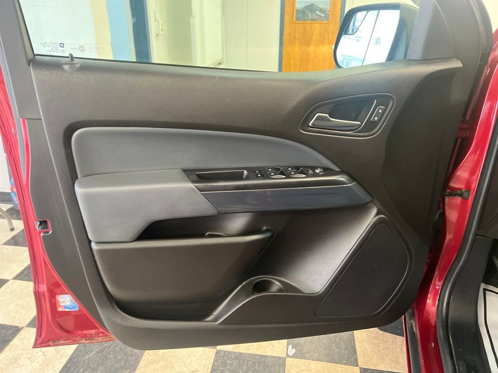 Used 2018 Chevrolet Colorado Z71 AWD/4WD image 44