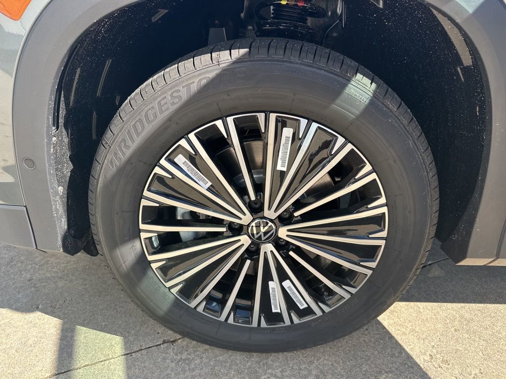 New 2025 Volkswagen Tiguan S image 24