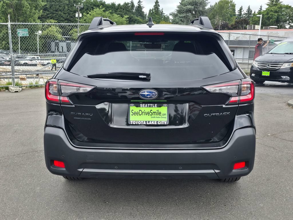 Used 2025 Subaru Outback Onyx Edition AWD/4WD image 6