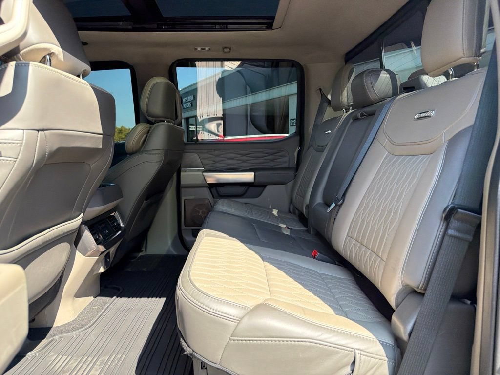 Used 2025 Ford F250 Platinum w/ Platinum Plus Package AWD/4WD image 39