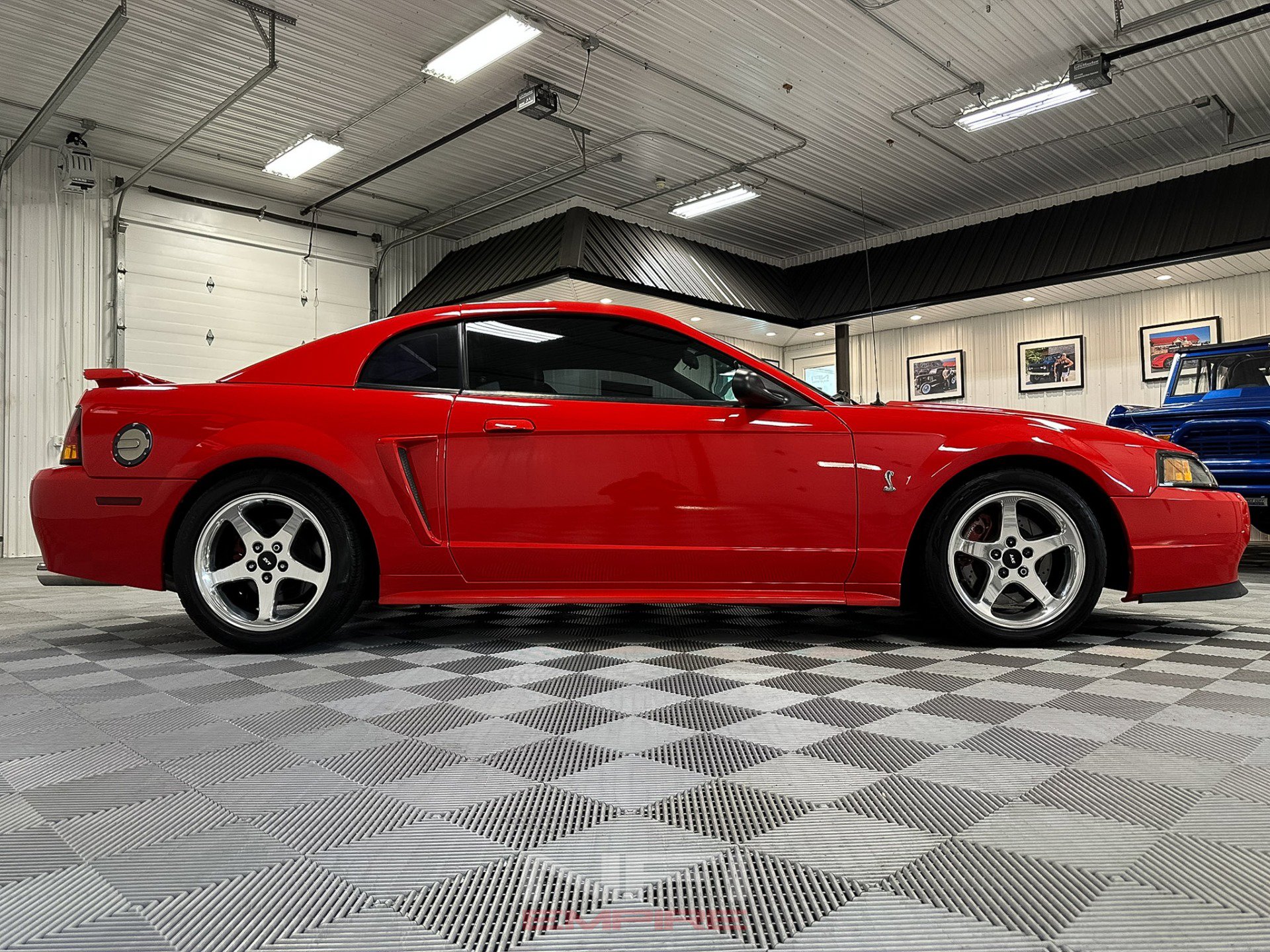 Used 2001 Ford Mustang Cobra image 17