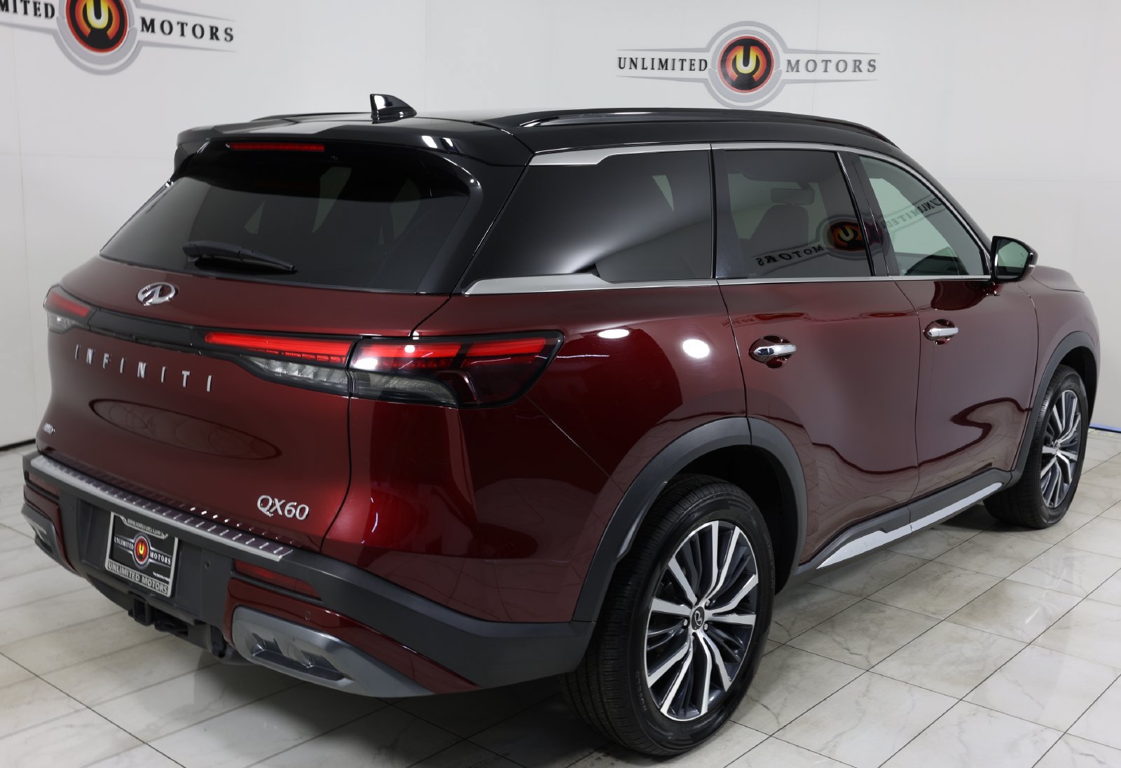 Used 2023 INFINITI QX60 Autograph AWD/4WD image 3