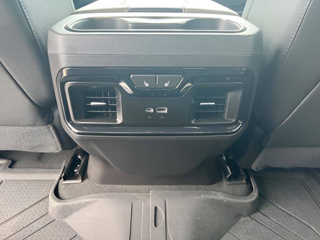 Used 2024 Chevrolet Silverado 1500 ZR2 w/ Technology Package AWD/4WD image 37