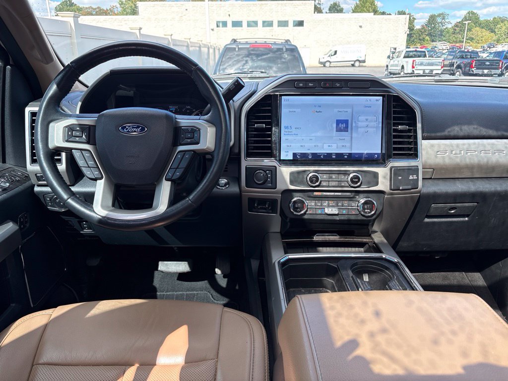 Used 2022 Ford F350 Lariat w/ Lariat Ultimate Package AWD/4WD image 9