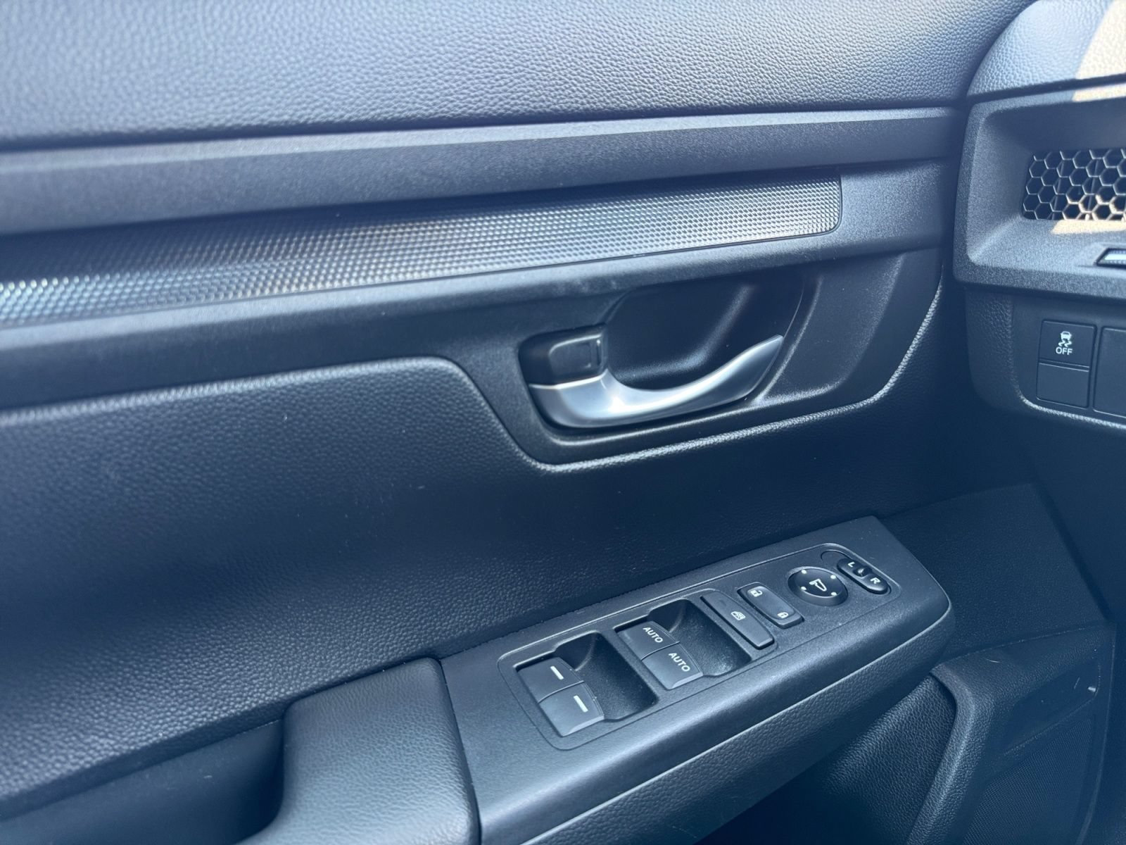 Used 2023 Honda CR-V Sport image 18