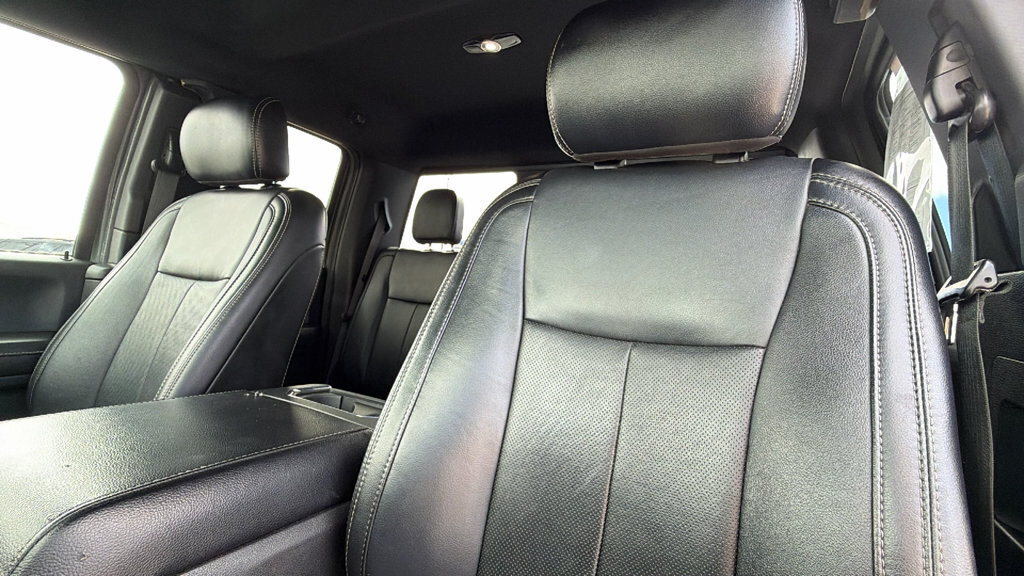 Used 2019 Ford F150 Lariat w/ Equipment Group 502A Luxury AWD/4WD image 11
