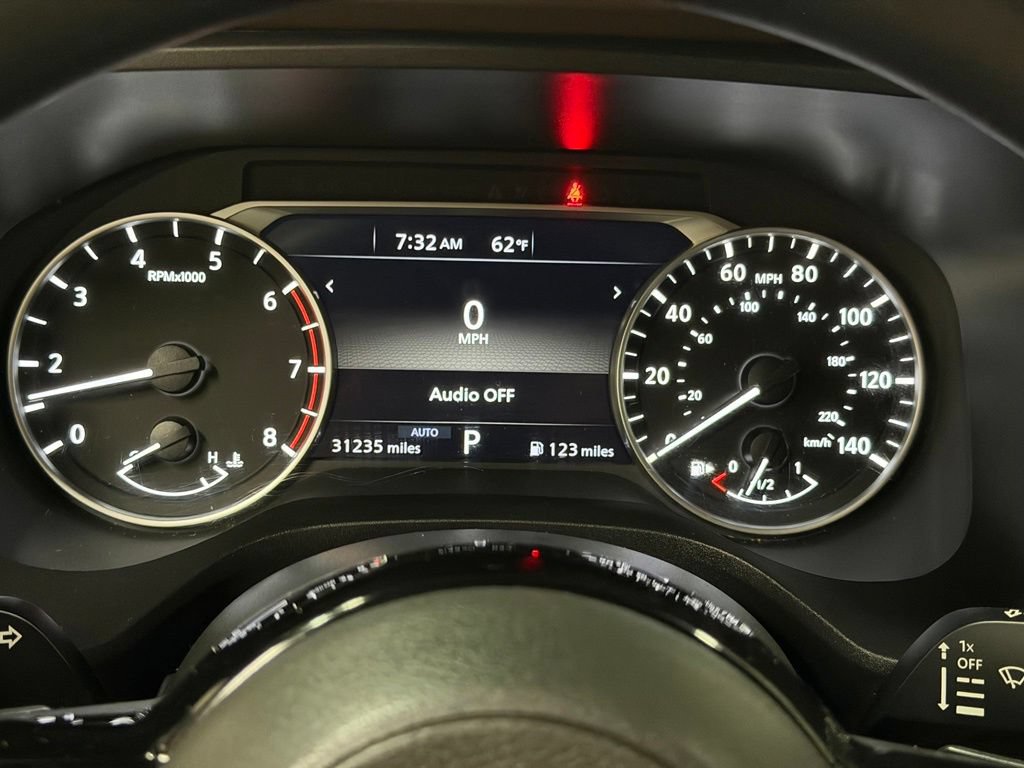Used 2023 Nissan Rogue SV AWD/4WD image 39