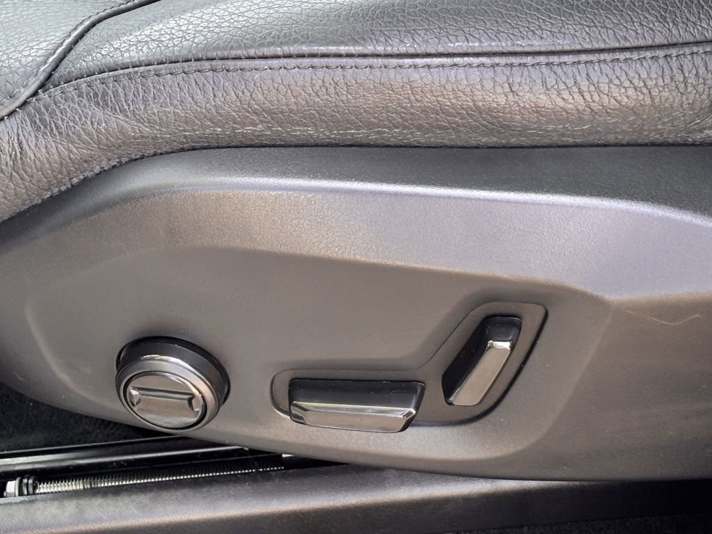 Used 2023 Volvo XC90 B5 Plus w/ Protection Package Premier AWD/4WD image 27