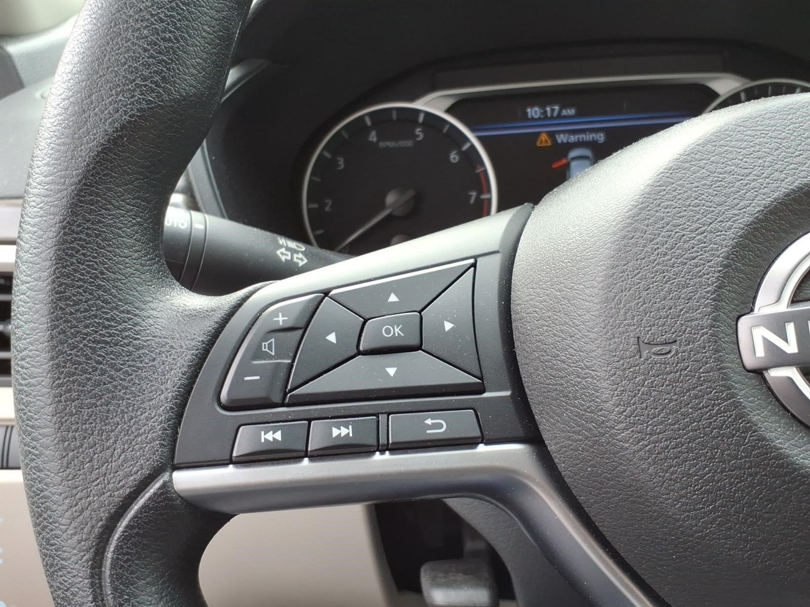 Used 2023 Nissan Altima 2.5 SV AWD/4WD image 12
