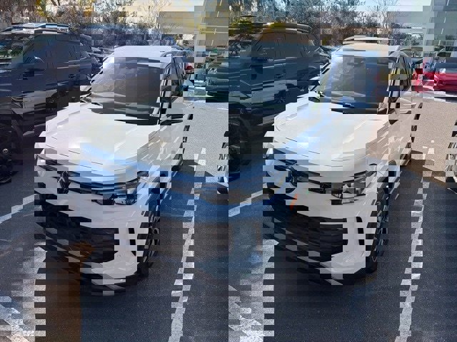 Used 2025 Volkswagen Tiguan S image 12