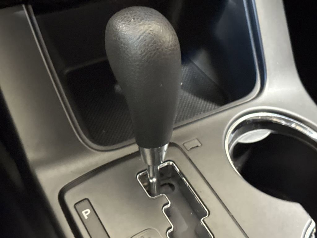 Used 2012 Kia Sorento FWD image 16