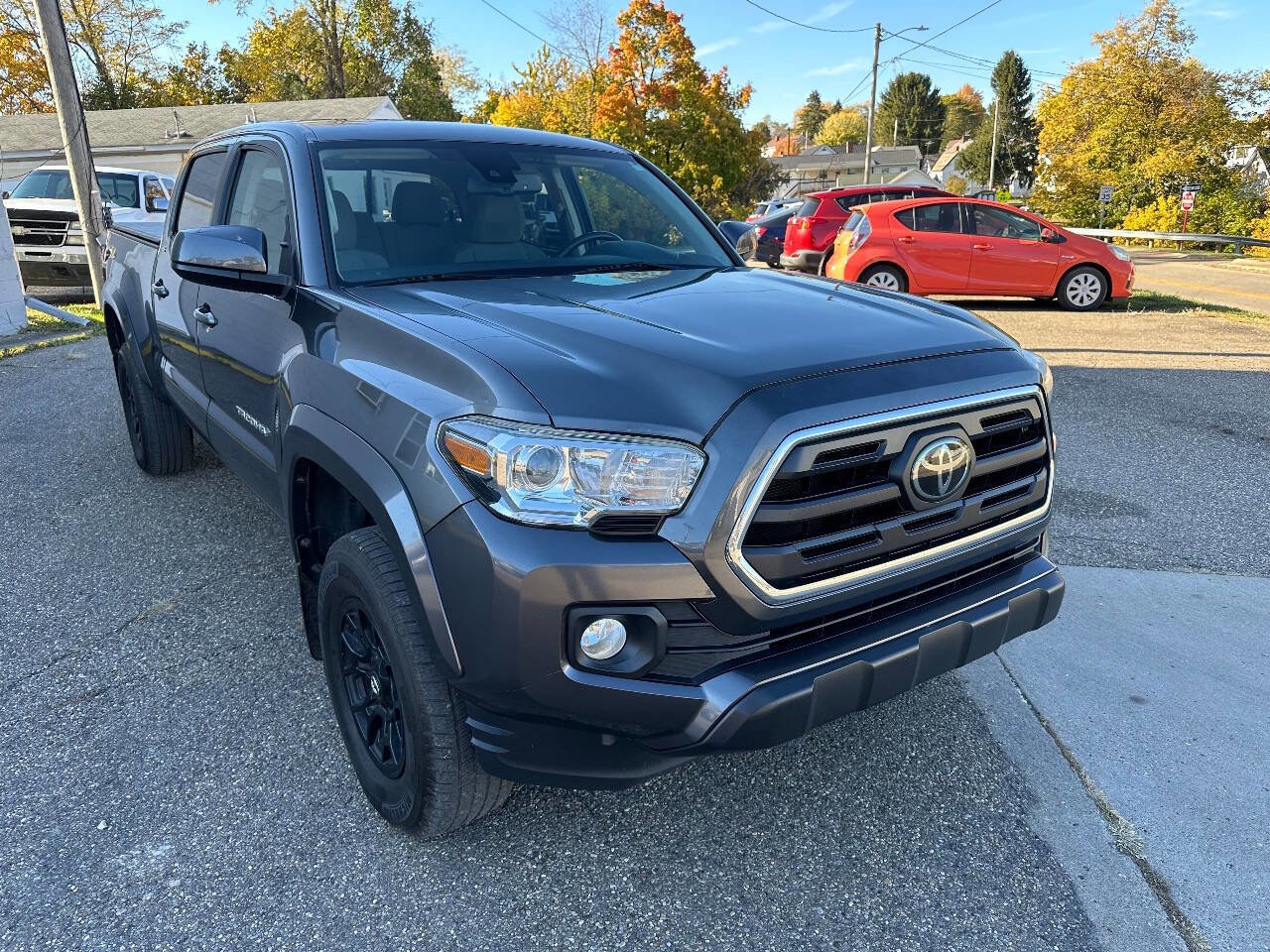 Used 2019 Toyota Tacoma SR5 image 9