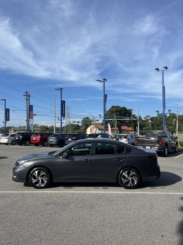 Used 2024 Subaru Legacy Premium image 6