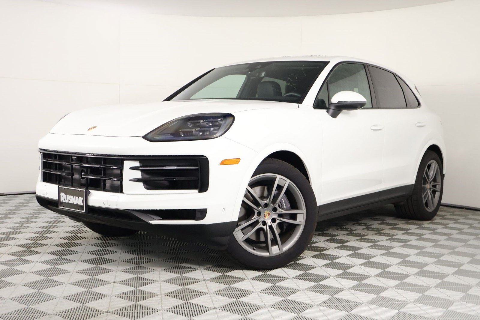 Certified 2026 Porsche Cayenne AWD/4WD image 1