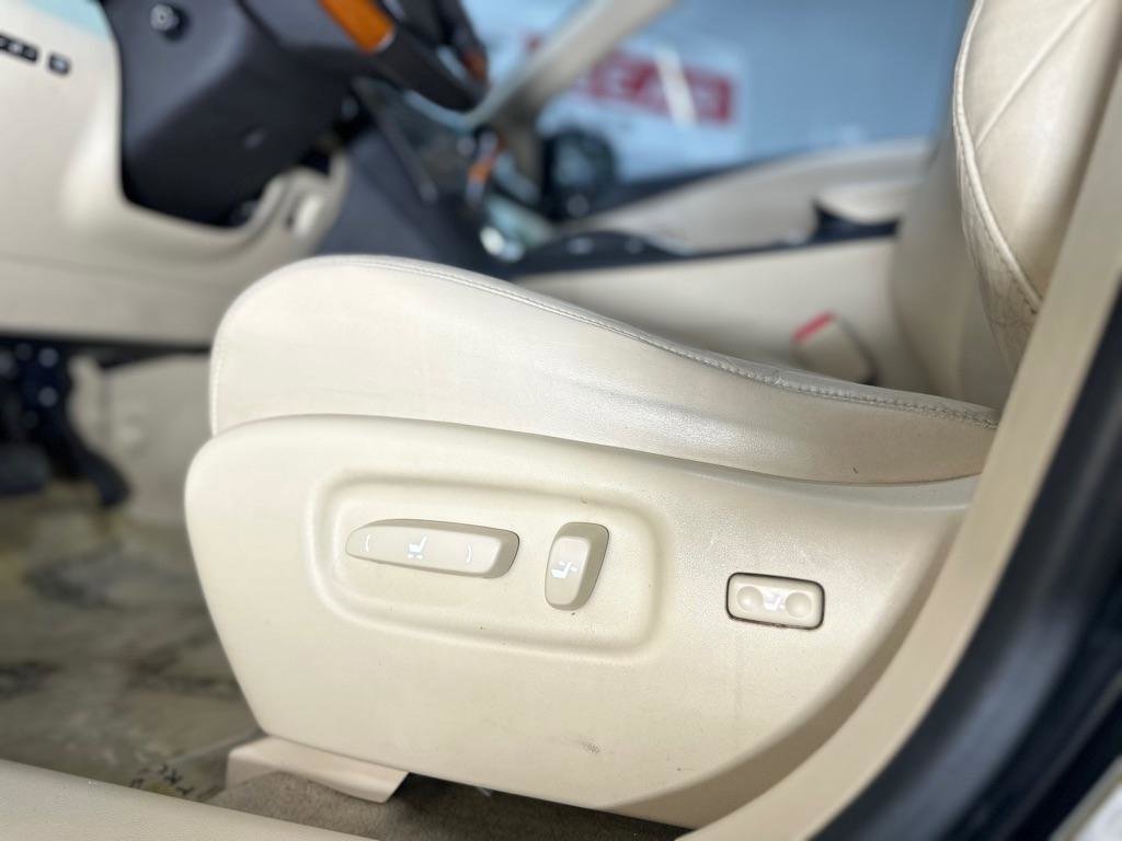 Used 2012 Lexus RX 450h AWD w/ Premium Pkg image 30