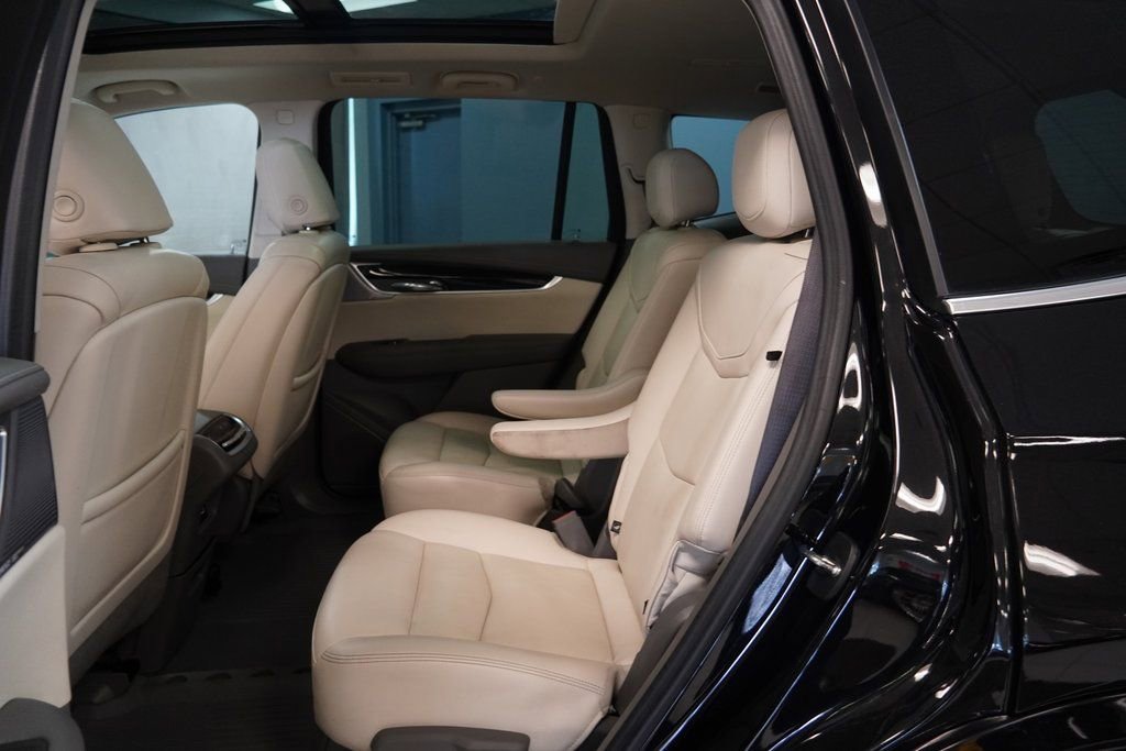 Used 2023 Cadillac XT6 Premium Luxury image 27