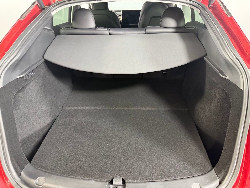 Used 2023 Tesla Model Y Long Range AWD/4WD image 27