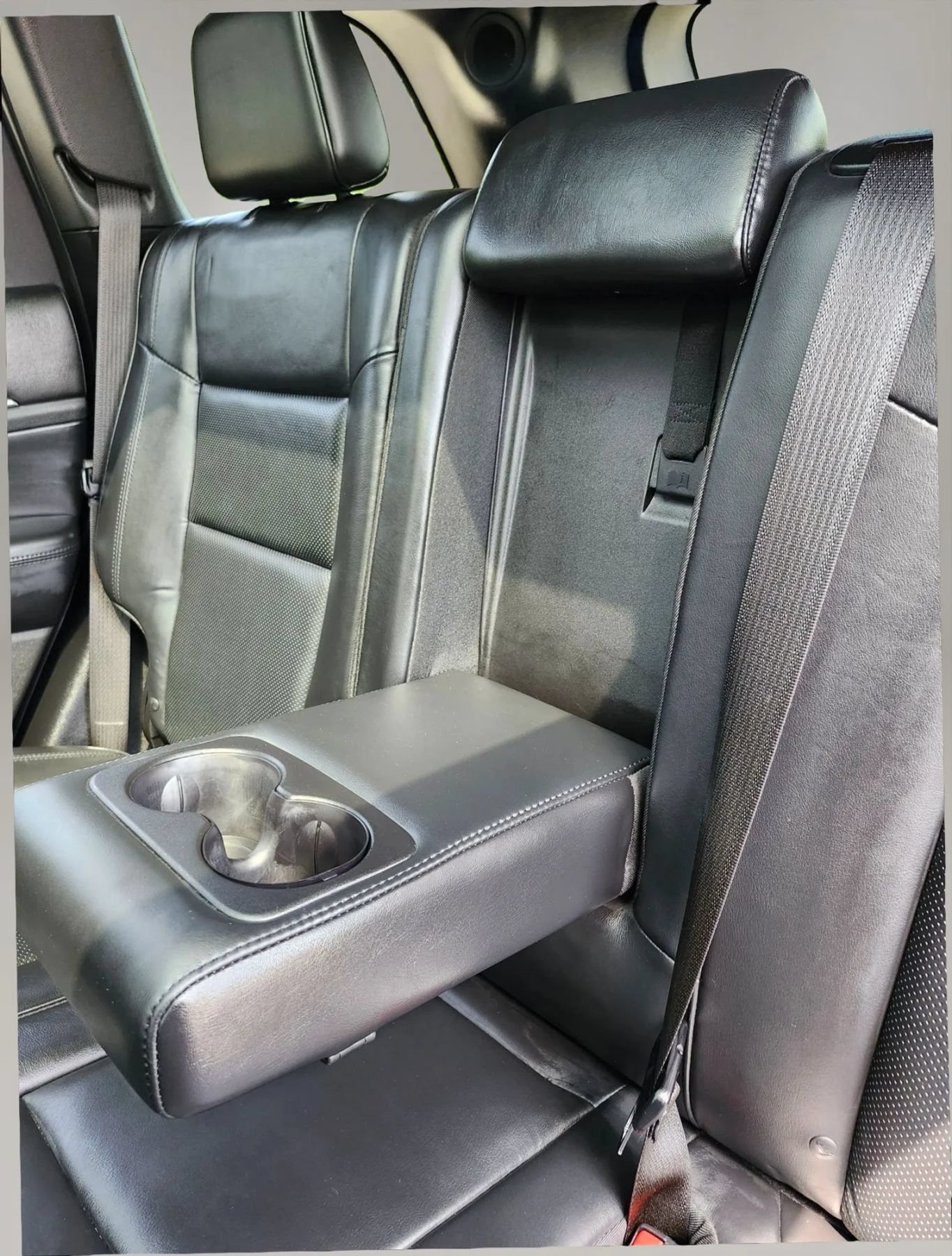 Used 2015 Jeep Grand Cherokee High Altitude AWD/4WD image 18