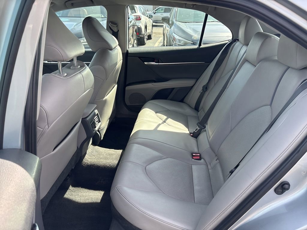 Used 2021 Toyota Camry XLE w/ Cold Weather Package image 12