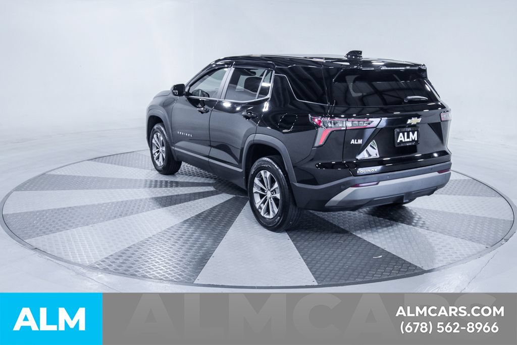 Used 2025 Chevrolet Equinox LT FWD image 11