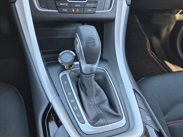 Used 2016 Ford Fusion SE FWD image 11