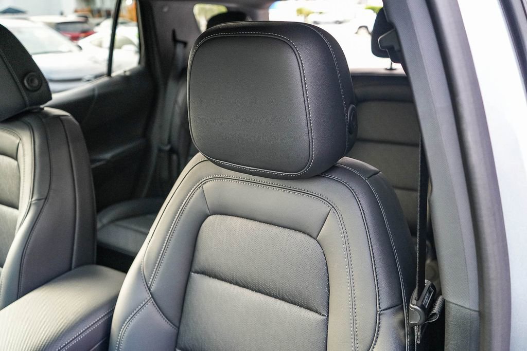 New 2026 Chevrolet Equinox LT w/ Convenience Package II FWD image 23