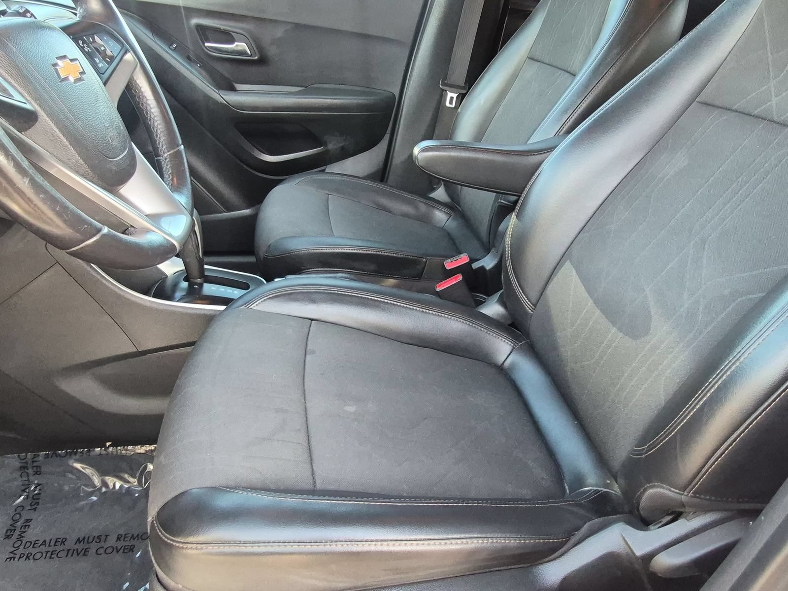 Used 2019 Chevrolet Trax LT w/ LT Convenience Package FWD image 16