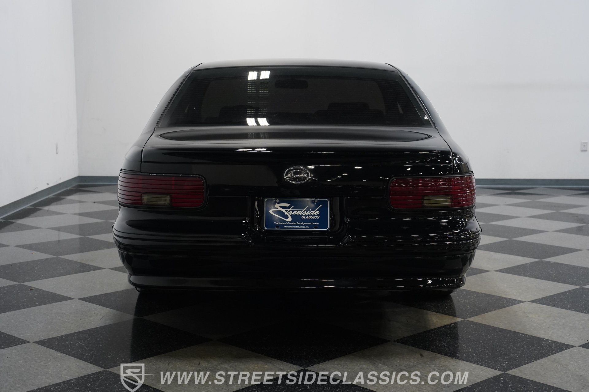 Used 1996 Chevrolet Impala SS RWD image 11