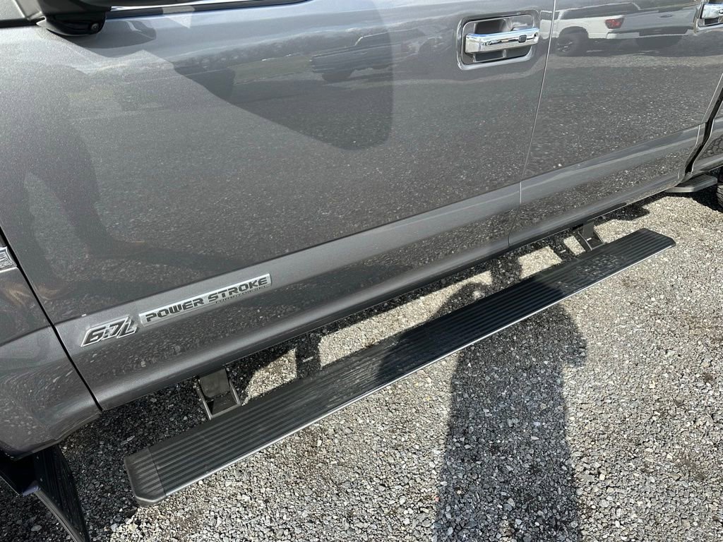 Used 2022 Ford F350 Platinum w/ Camper Package image 16