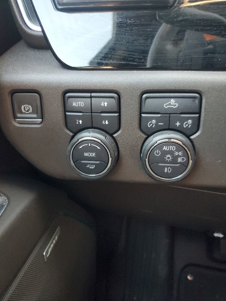 Used 2022 Chevrolet Silverado 1500 RST w/ Convenience Package II AWD/4WD image 25