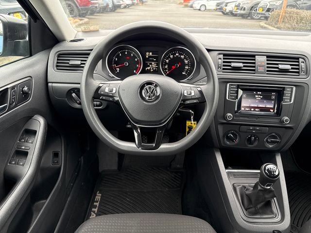 Used 2016 Volkswagen Jetta S image 52