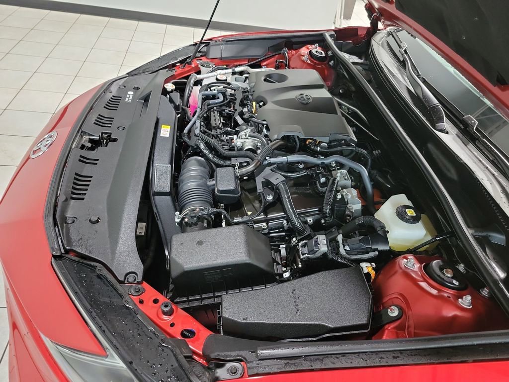 Used 2025 Toyota Camry XLE image 24