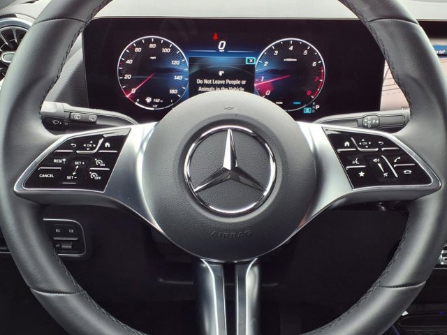 Used 2025 Mercedes-Benz GLA 250 image 8