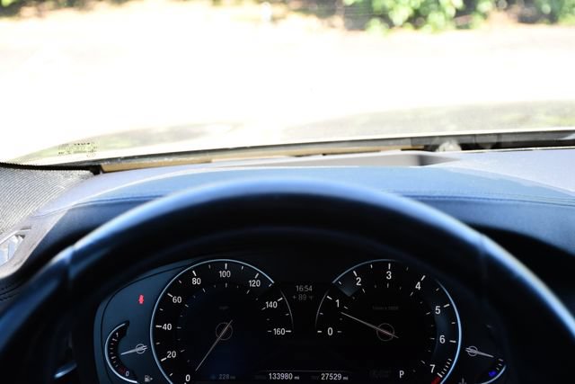 Used 2018 BMW 540i RWD image 23
